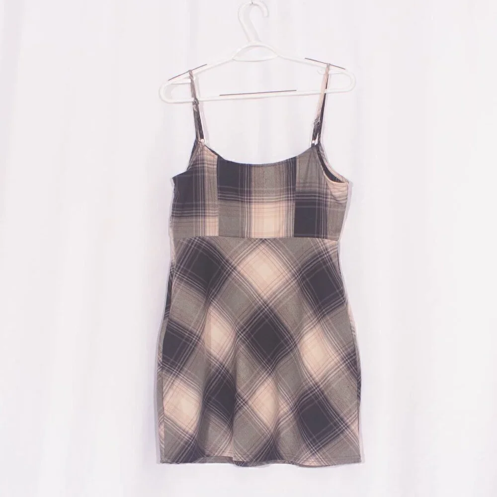 URBAN OUTFITTERS Keya Plaid Mini Dress Size L